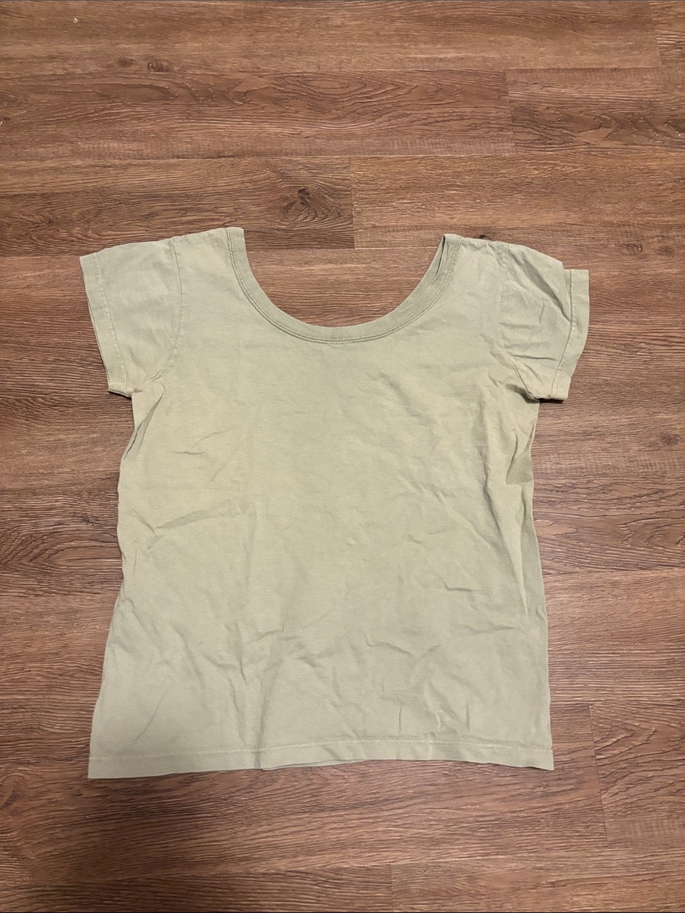 women’s green scoopneck